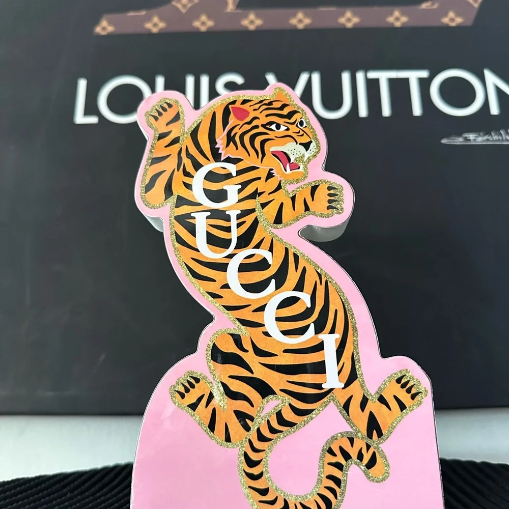 🆕Gucci Wooden Decor Sign